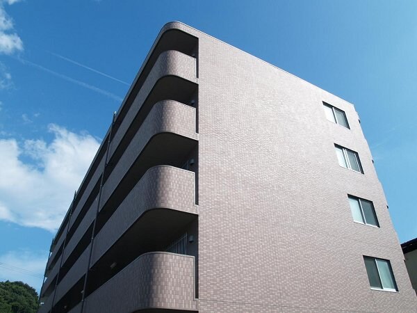 アルバ市名坂の物件外観写真