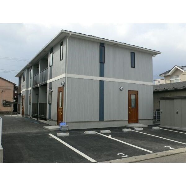 ラ・グラシューズの物件外観写真