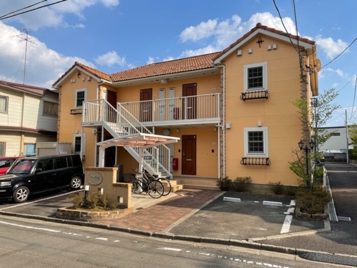 パセオプラシード上杉の物件外観写真