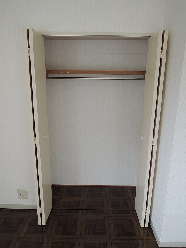 スカイコート上杉の物件内観写真