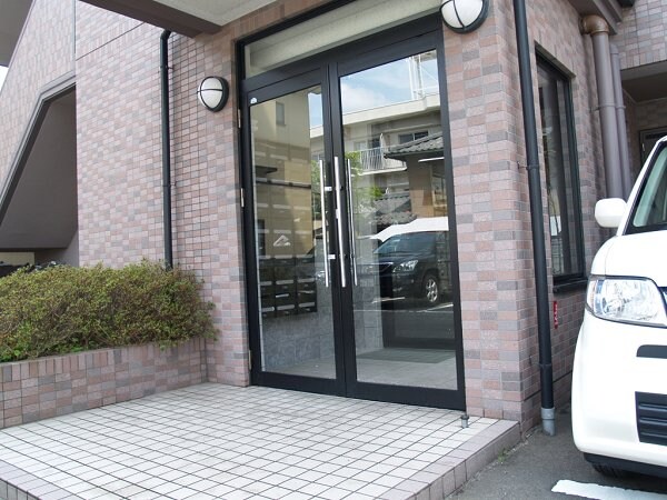 クレセール河原町の物件外観写真