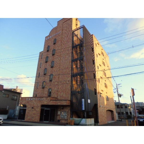 宝蔵院マンションの物件外観写真