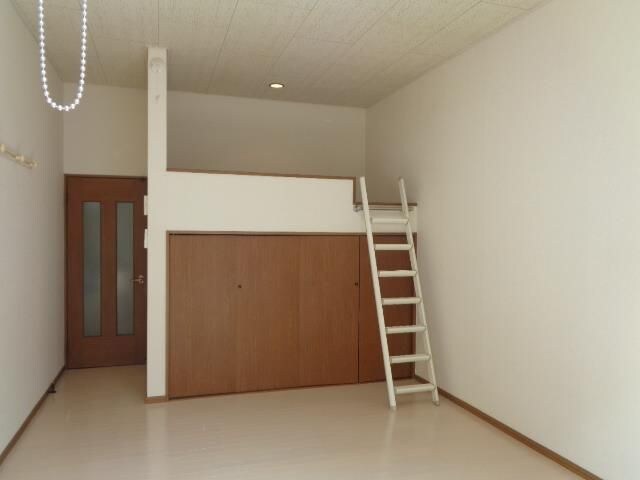 プレーンハイツ宮町の物件内観写真