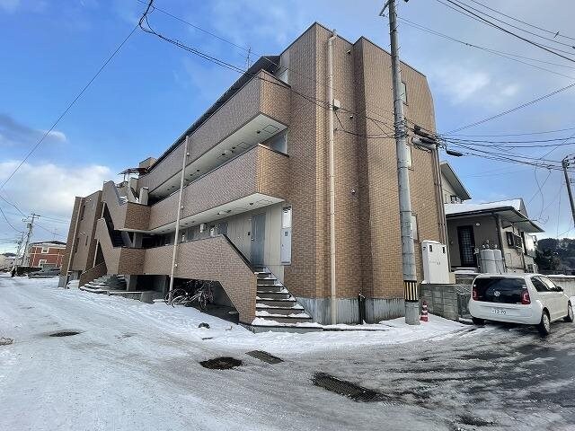 マンションマムリンの物件外観写真