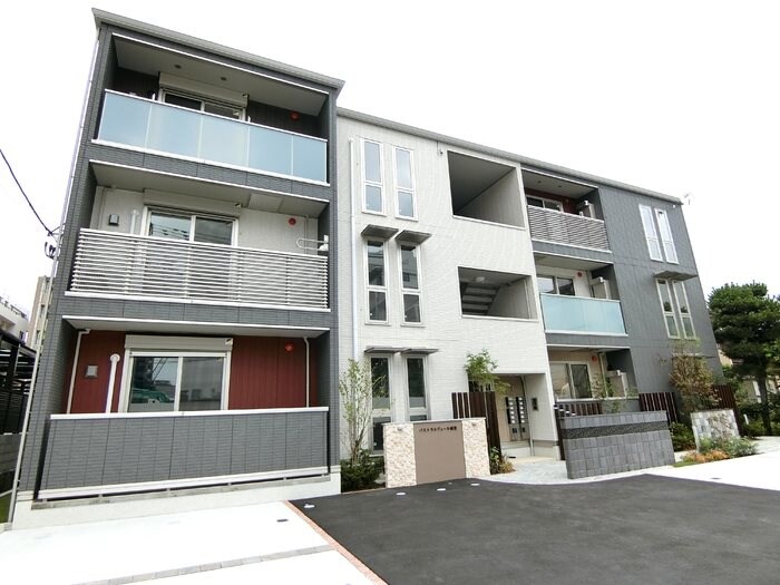 パストラルヴェール雨宮の物件外観写真