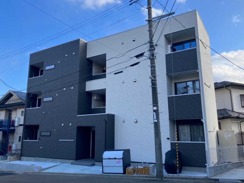 REGALEST泉中央の物件外観写真