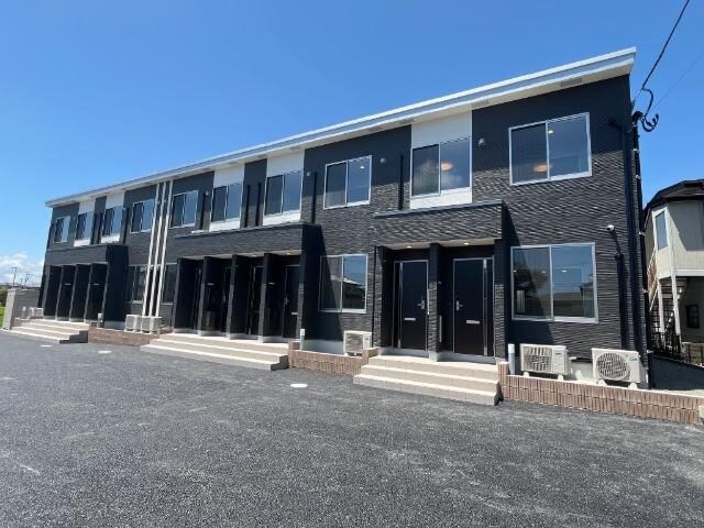 クララメンテの物件外観写真