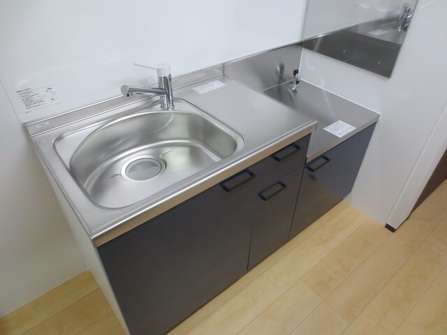 ウルス花京院Aの物件内観写真