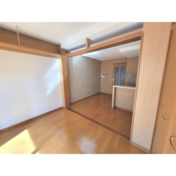 ピュアナ弓ノ町の物件内観写真