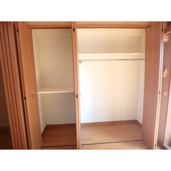 ピュアナ弓ノ町の物件内観写真