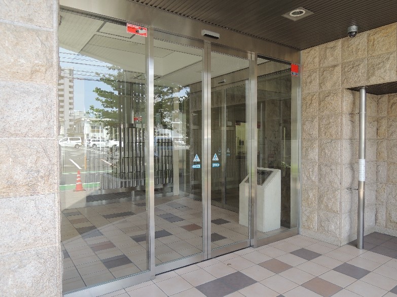 リビングステージ木町通の物件外観写真