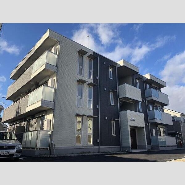 Adonis三百人町の物件外観写真