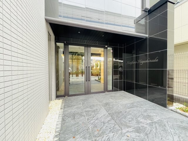 ファーストフィオーレ東灘の物件外観写真