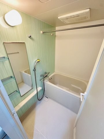 シュロスフォンコウナンの物件内観写真