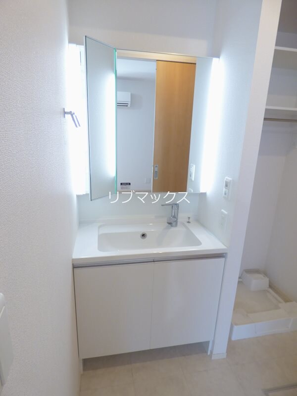 西宮北口駅 徒歩3分 1階の物件内観写真