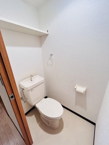 西宮北口駅 徒歩4分 2階の物件内観写真