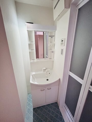 西宮駅 徒歩4分 3階の物件内観写真