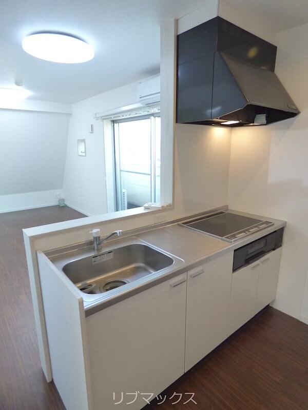 甲子園駅 徒歩4分 3階の物件内観写真