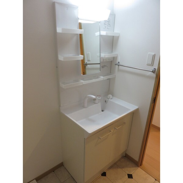 マーブル リヌーキー Ⅱの物件内観写真