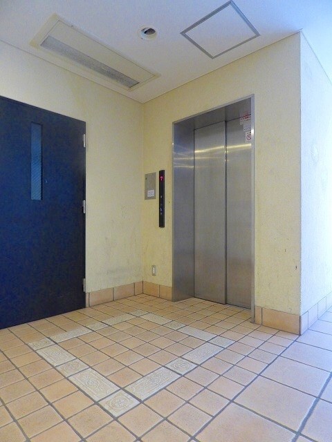 アントゥール薬院の物件外観写真