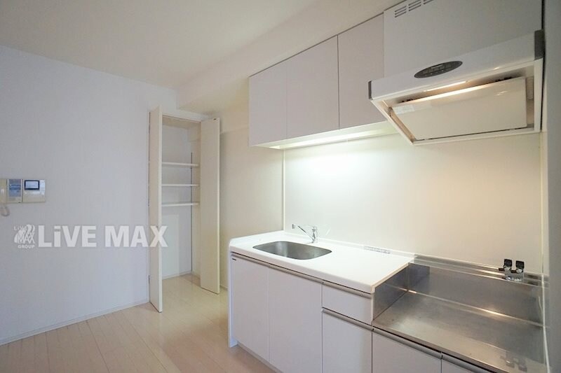 ディー・ウイングタワーの物件内観写真