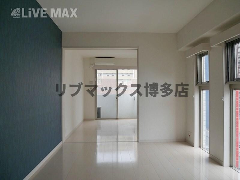 ヴィラージュ天神南弐番館の物件内観写真