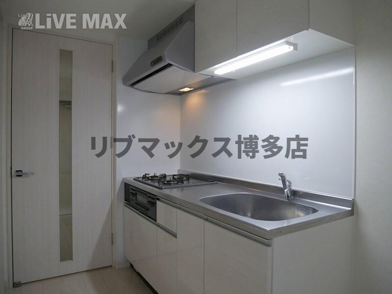 ヴィラージュ天神南弐番館の物件内観写真