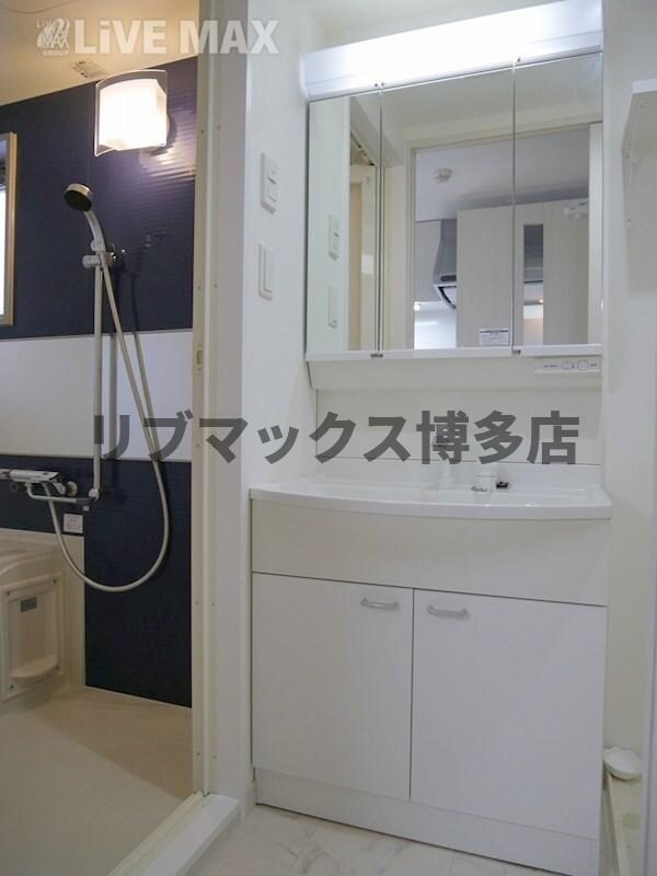 ヴィラージュ天神南弐番館の物件内観写真