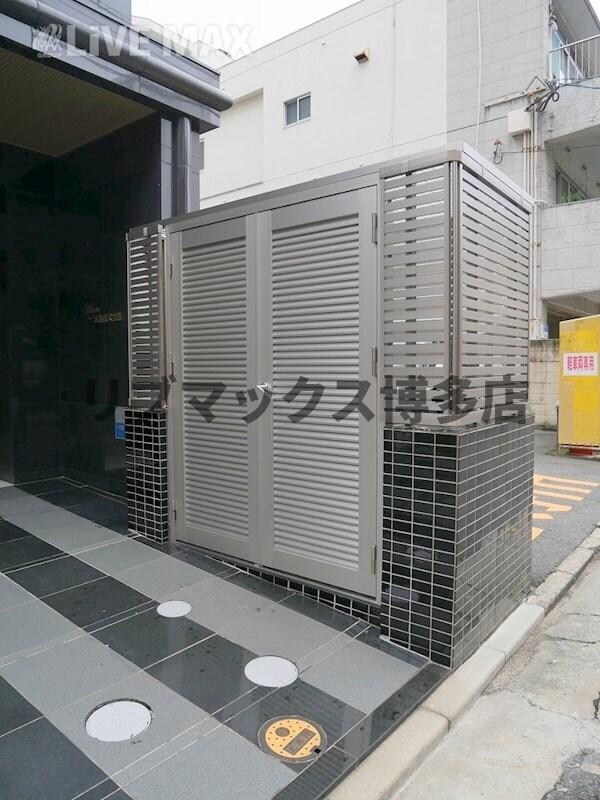 ヴィラージュ天神南弐番館の物件内観写真