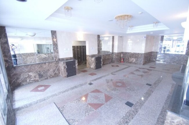 エステート・モア・天神サクセスの物件外観写真