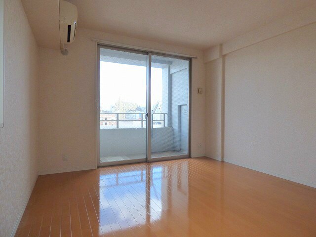 サヴォイテンジンクォーターの物件内観写真