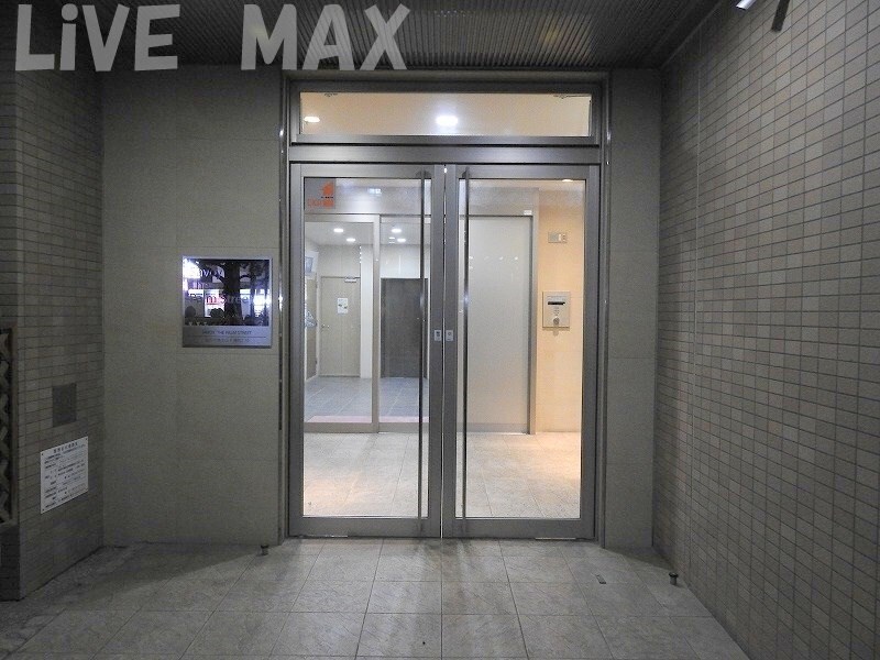 サヴォイザ・パームストリートの物件外観写真