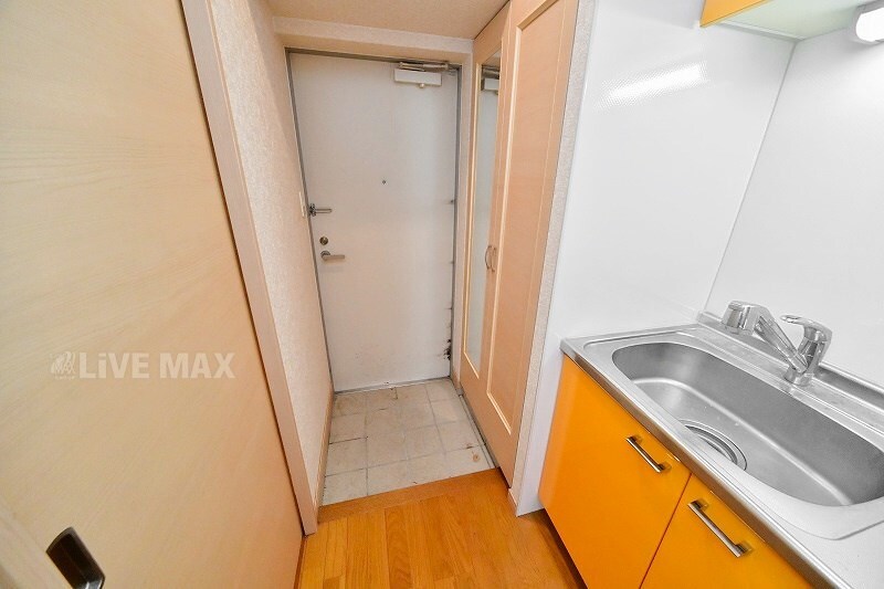 サヴォイザ・パームストリートの物件内観写真