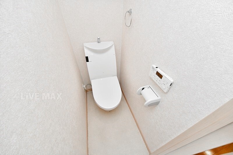 サヴォイザ・パームストリートの物件内観写真