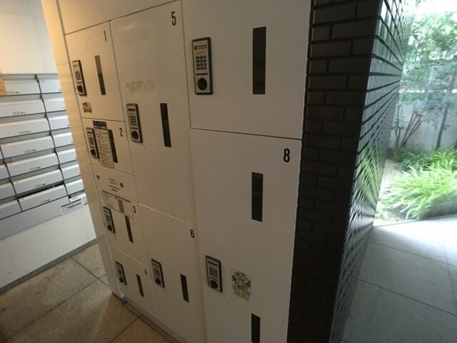 コンフォリア西新宿の物件内観写真