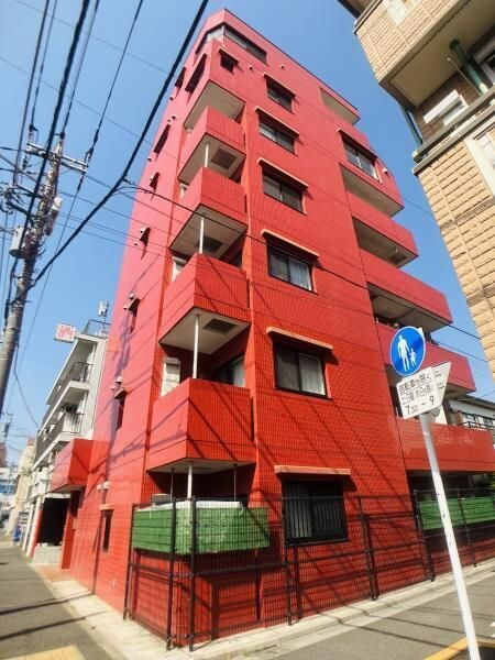 小針マンションの物件外観写真