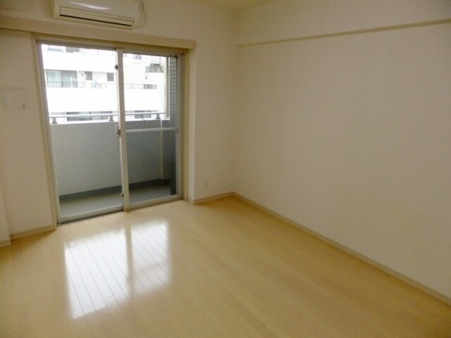 新宿御苑前駅 徒歩3分 5階の物件内観写真