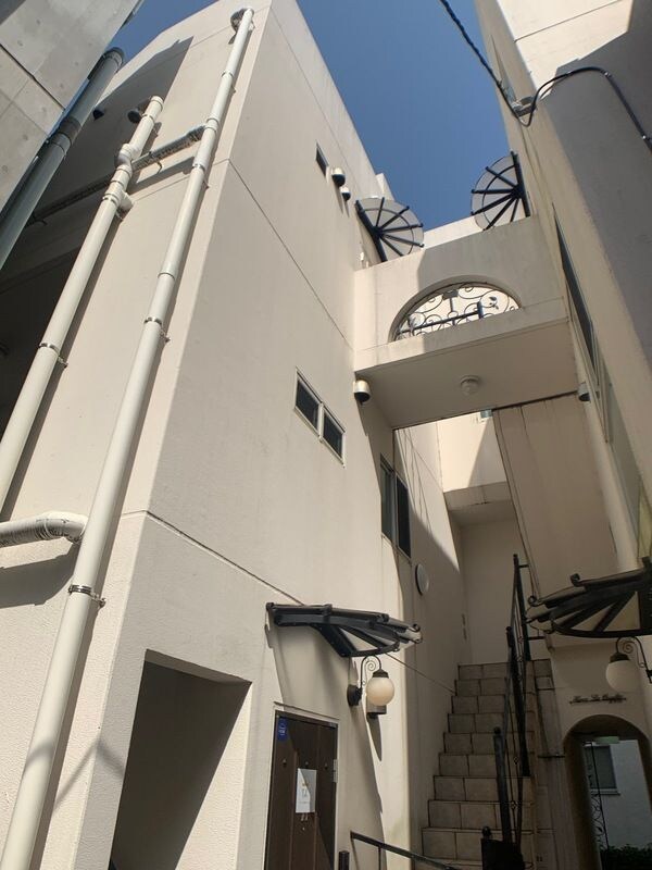 広尾ラ・カリテの物件外観写真