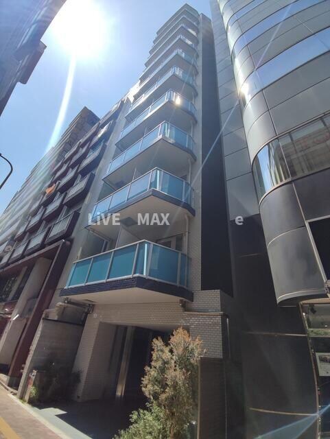 Log初台の物件外観写真