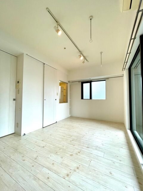 レジディア市谷薬王寺の物件内観写真