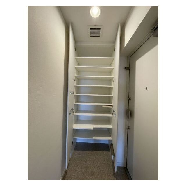 幡ヶ谷駅 徒歩4分 8階の物件内観写真