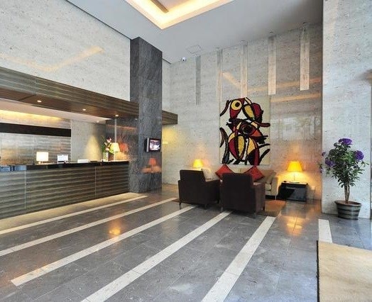 ファーストリアルタワー新宿の物件外観写真