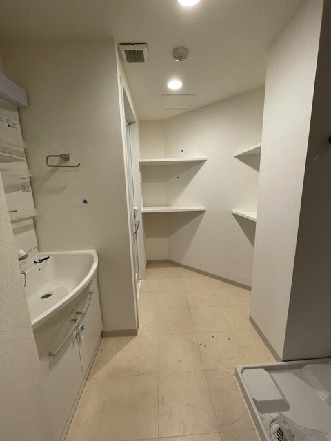 ウェルロード中野新橋の物件内観写真