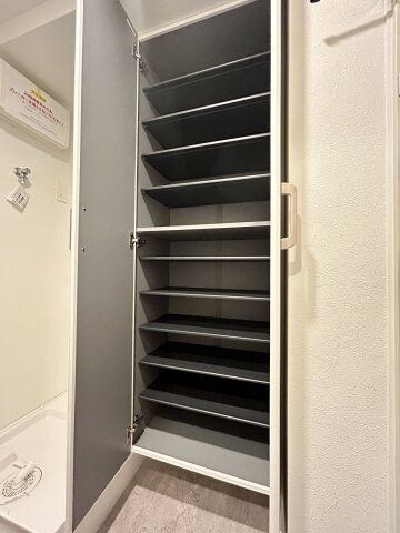 エルファーロ中野富士見町の物件内観写真