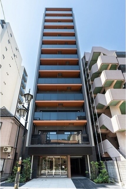 コンフォリア・リヴ北新宿の物件外観写真