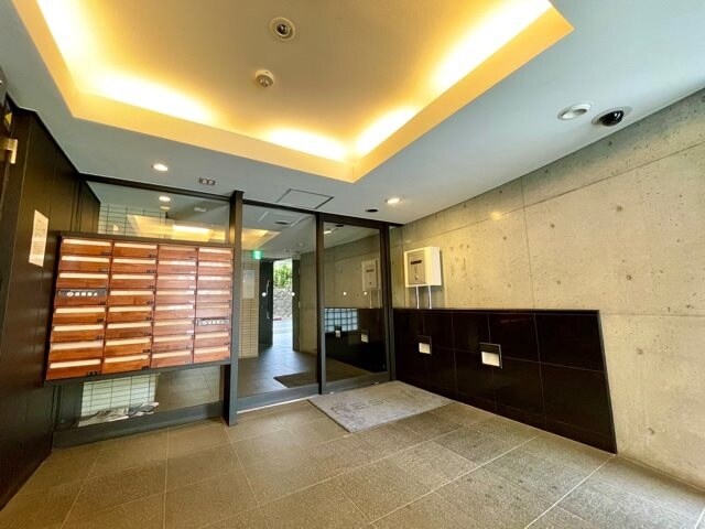 レジディア中野の物件外観写真