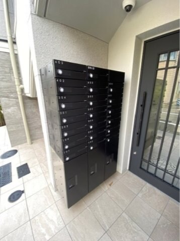 エルファーロ中野新井薬師の物件外観写真