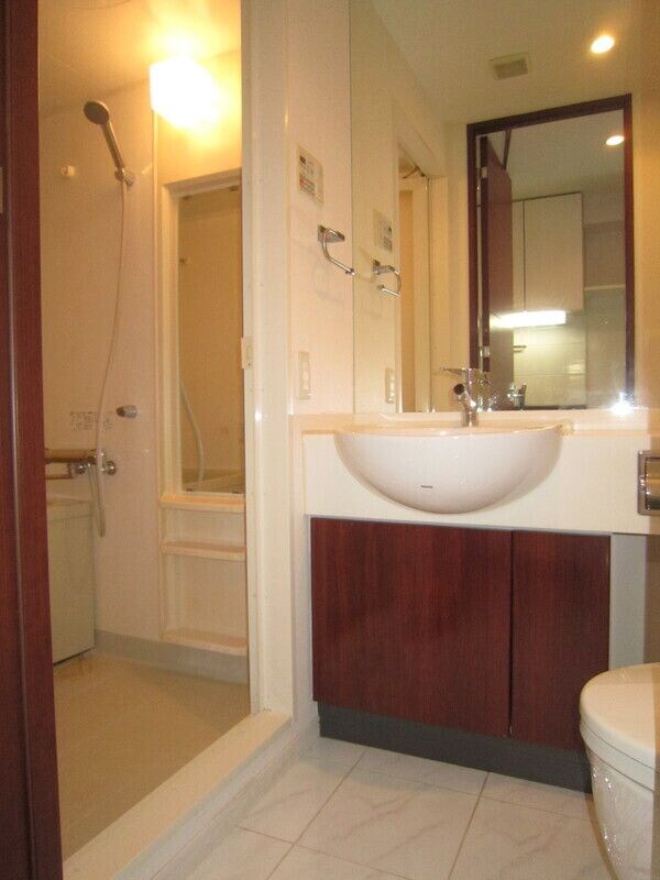 ファーストリアルタワー新宿の物件内観写真