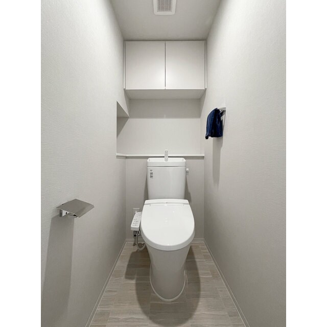 コンフォリア東新宿の物件内観写真