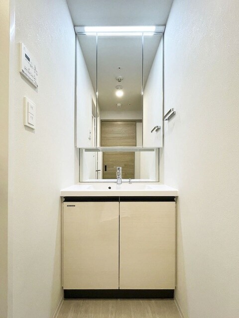 西新宿駅 徒歩5分 6階の物件内観写真